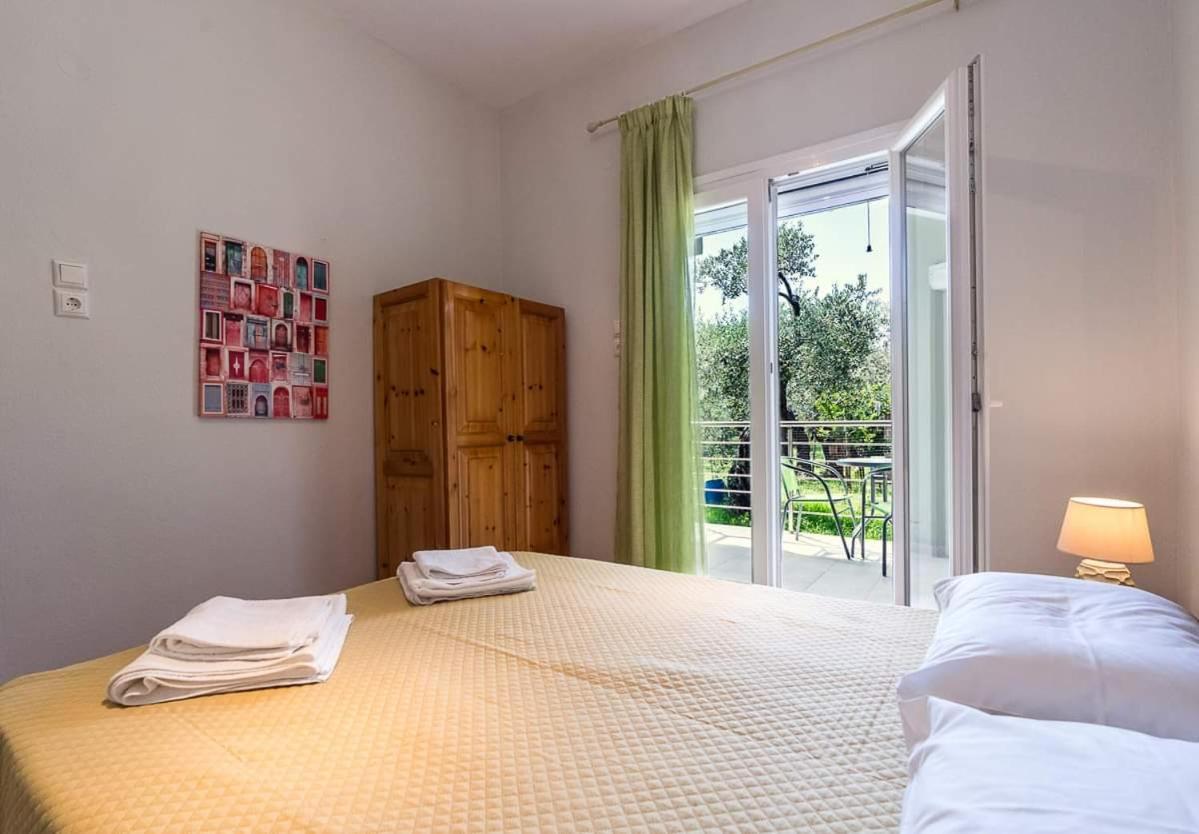 Mougkrasstudio Apartment Скала-Рахониу Екстериор снимка