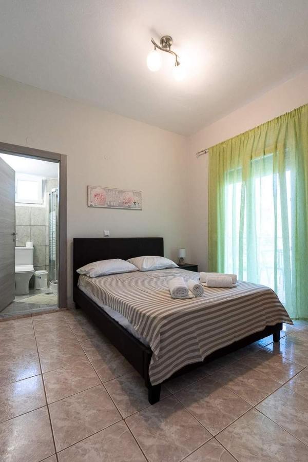 Mougkrasstudio Apartment Скала-Рахониу Екстериор снимка