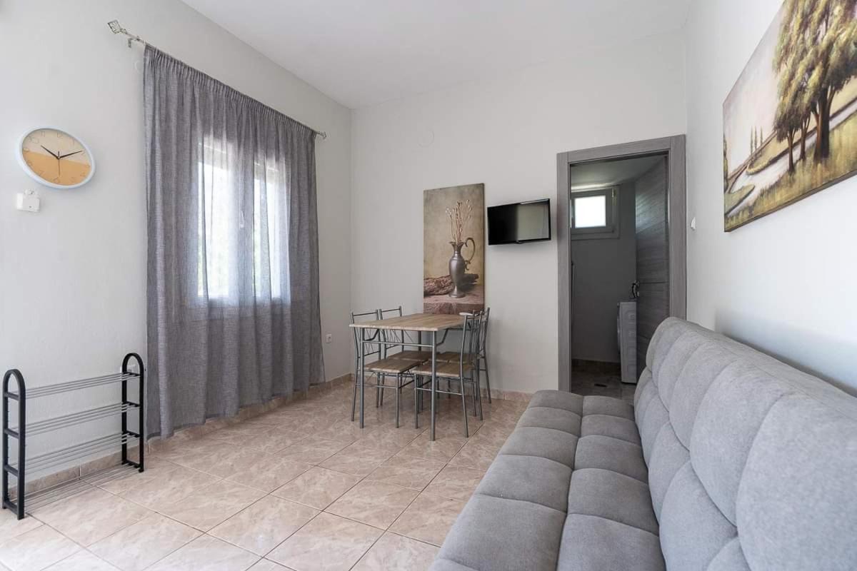 Mougkrasstudio Apartment Скала-Рахониу Екстериор снимка